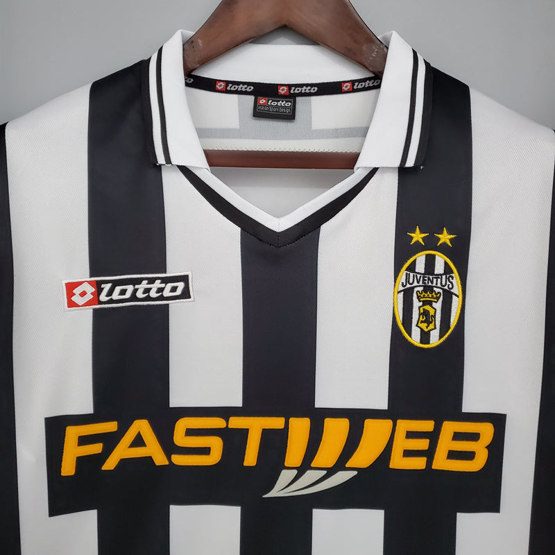 Camisa Retro Juventus 01/02 home