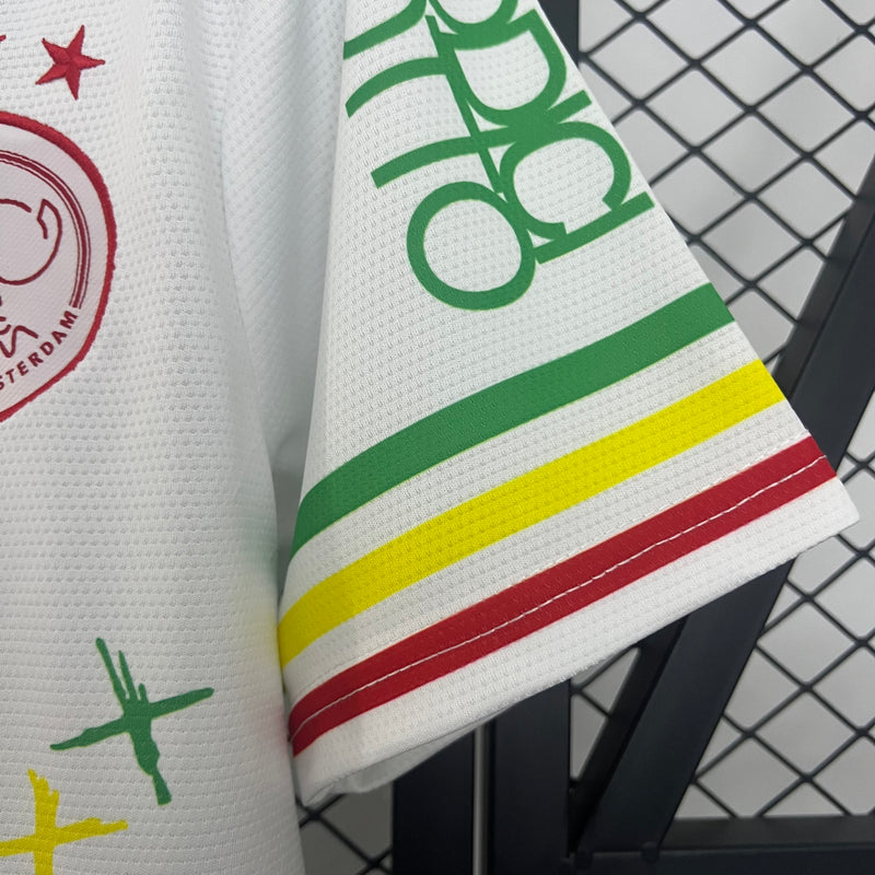 Camisa Ajax Branca 25/26 - Ed. Especial Bob Marley