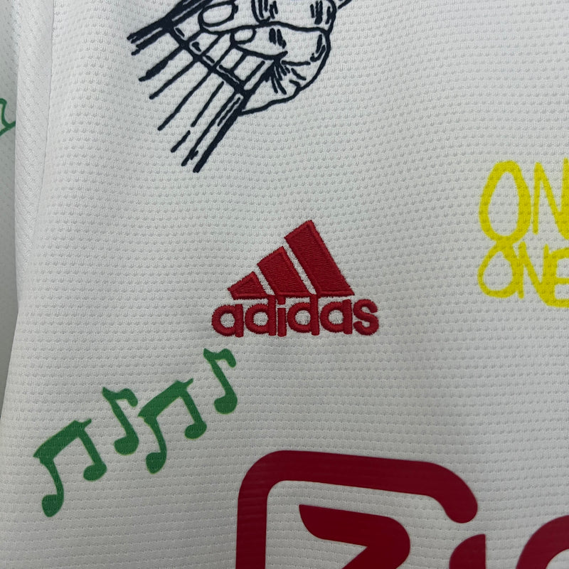 Camisa Ajax Branca 25/26 - Ed. Especial Bob Marley