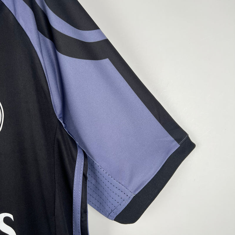 Camisa Retro Real Madrid 16/17
