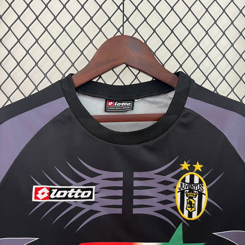 Camisa Retro Juventus  01/02 Goleiro