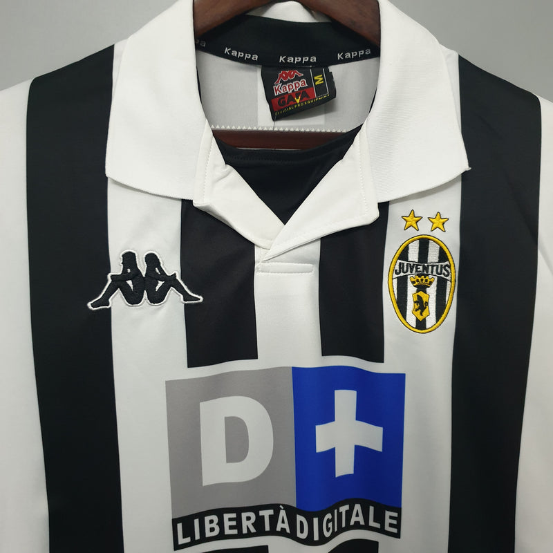 Camisa Retro Juventus 1999-2000 home