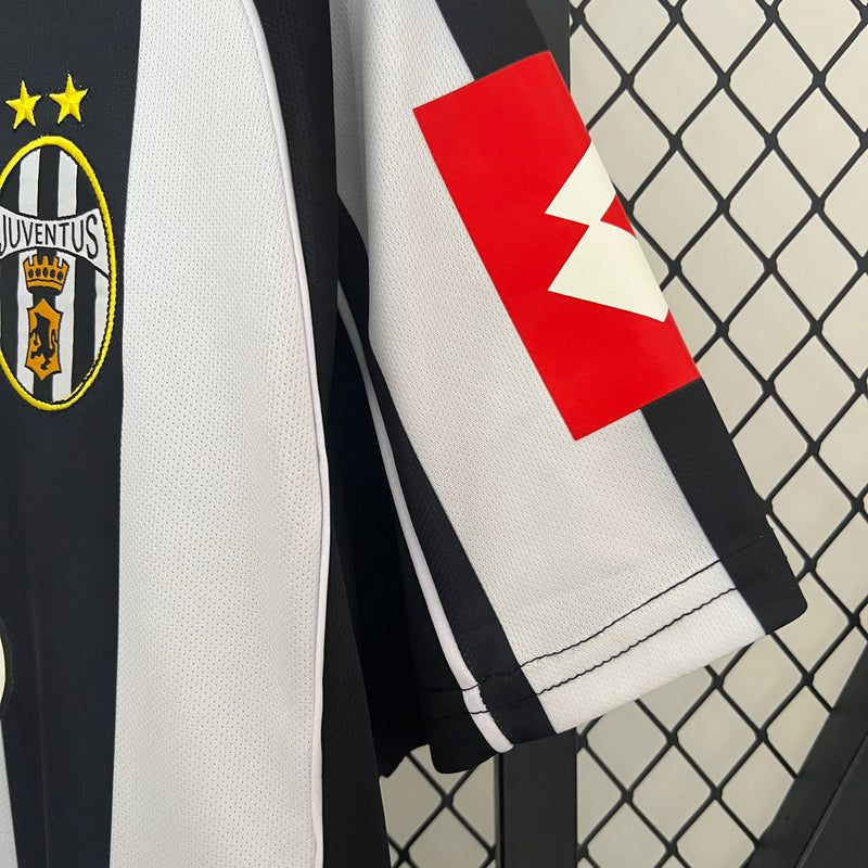 Camisa Retro Juventus  02/03 Home